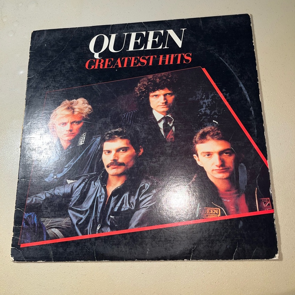 Queen Greatest Hits Vinyl Album